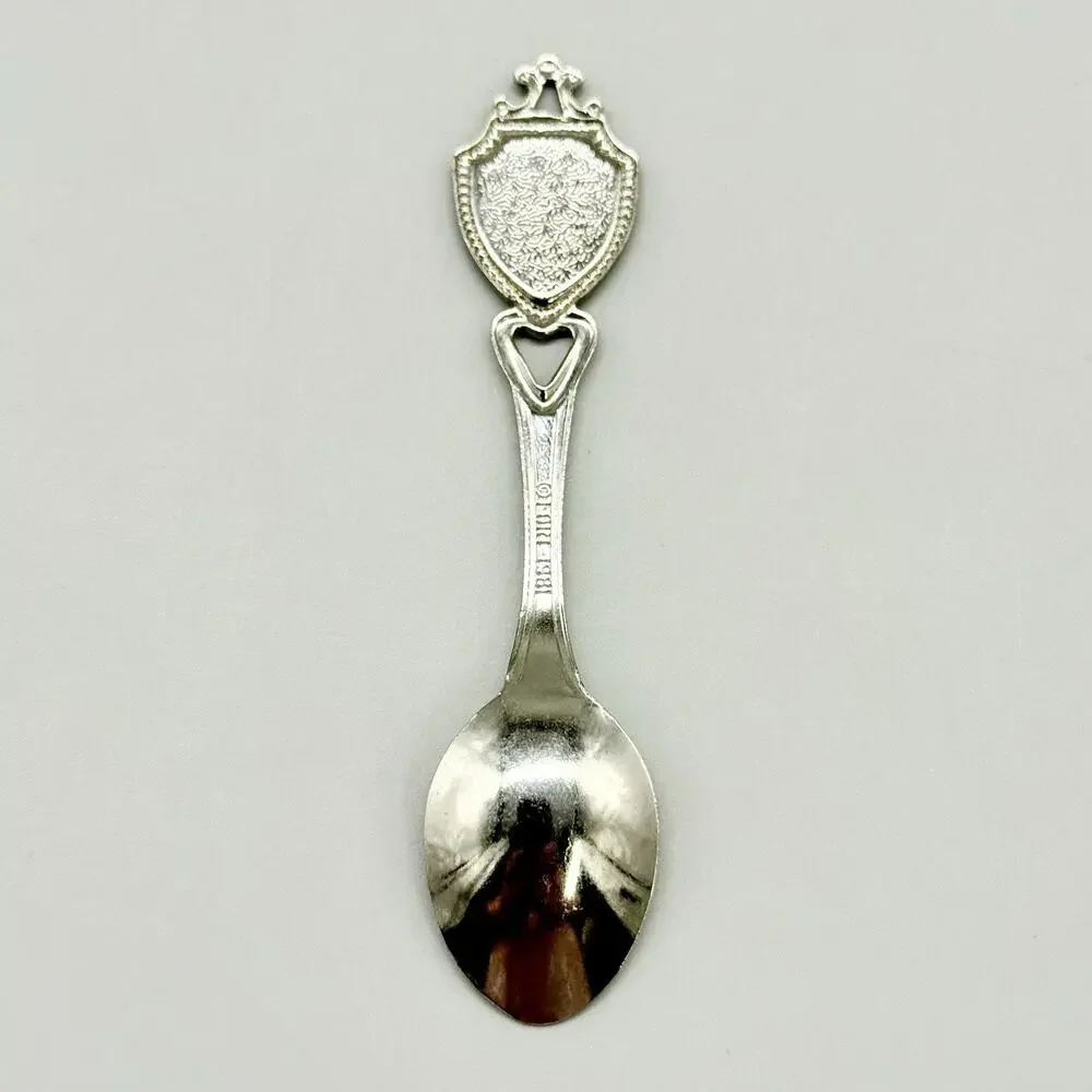 Minnesota 1981 Land of 1000 Lakes Silver Vintage Souvenir Spoon 3.5